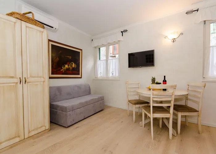 Casa Matteotti Ρόβινι